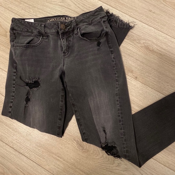 RIPPED BLACK JEANS - Picture 2 of 4